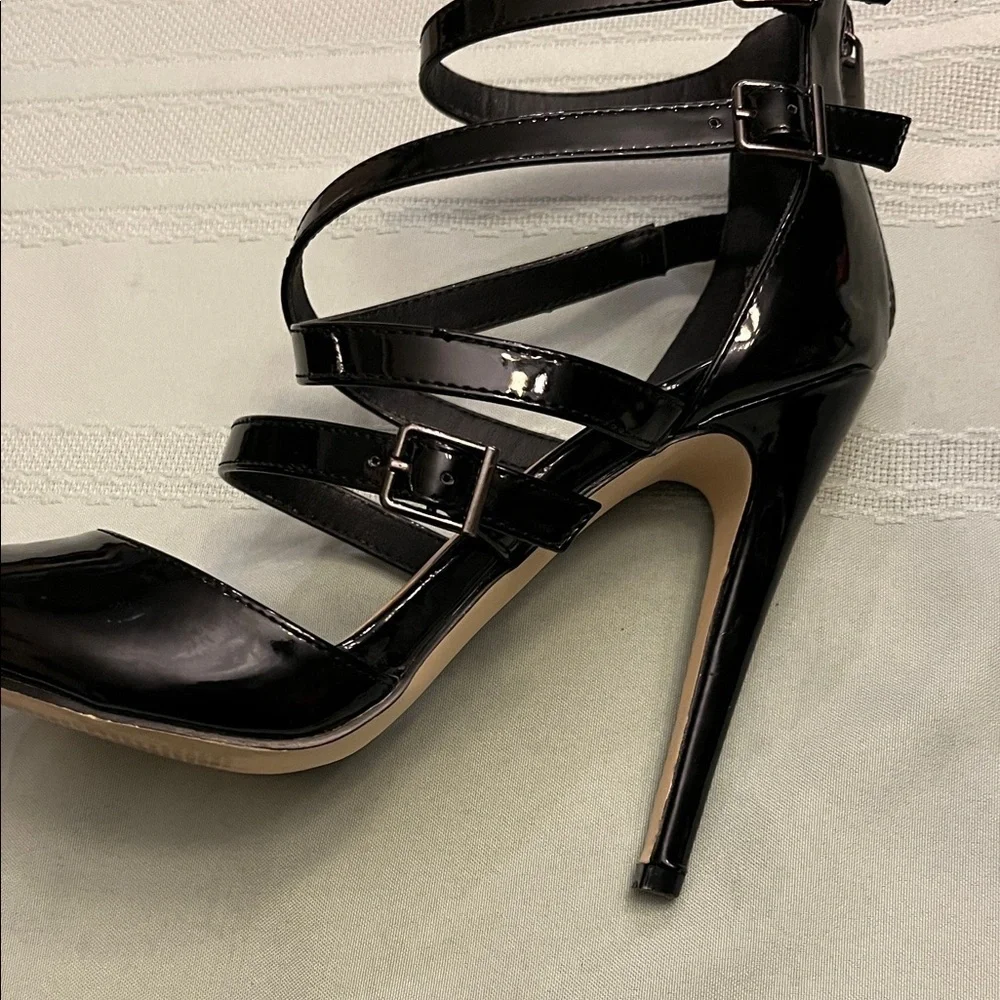 Shoe Dazzle Glossy Black Strappy Heels Size 6.5